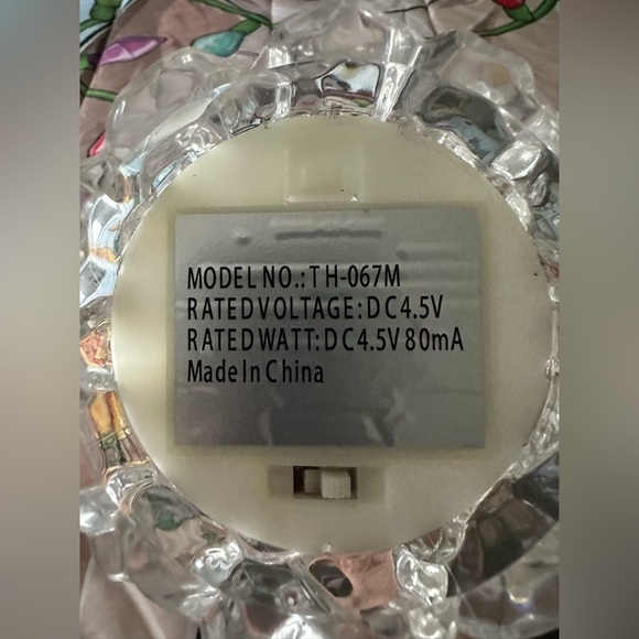 Plastic/Resin Color Changing Christmas Tree - Picture 7 of 11